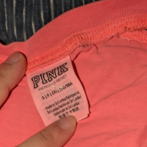 Pink VS long sleeve shirt - Picture 5 of 5